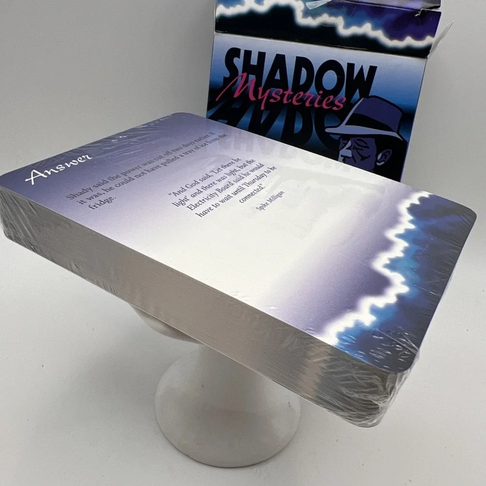 NEW MindTrap Shadow Mysteries Outset Card Game‎  Ages 12+